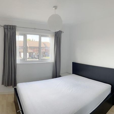 Colliers Wood 1 Bed South London Short Stay Mitcham Dış mekan fotoğraf