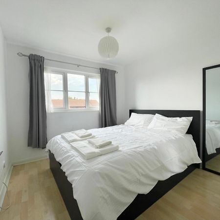 Colliers Wood 1 Bed South London Short Stay Mitcham Dış mekan fotoğraf